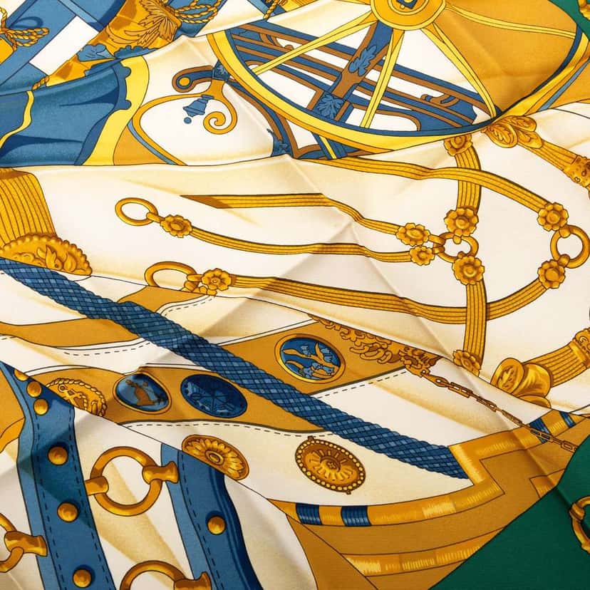 Hermès Soleil de Soie Silk Scarf 90 Beige Silk Very good condition - Model View