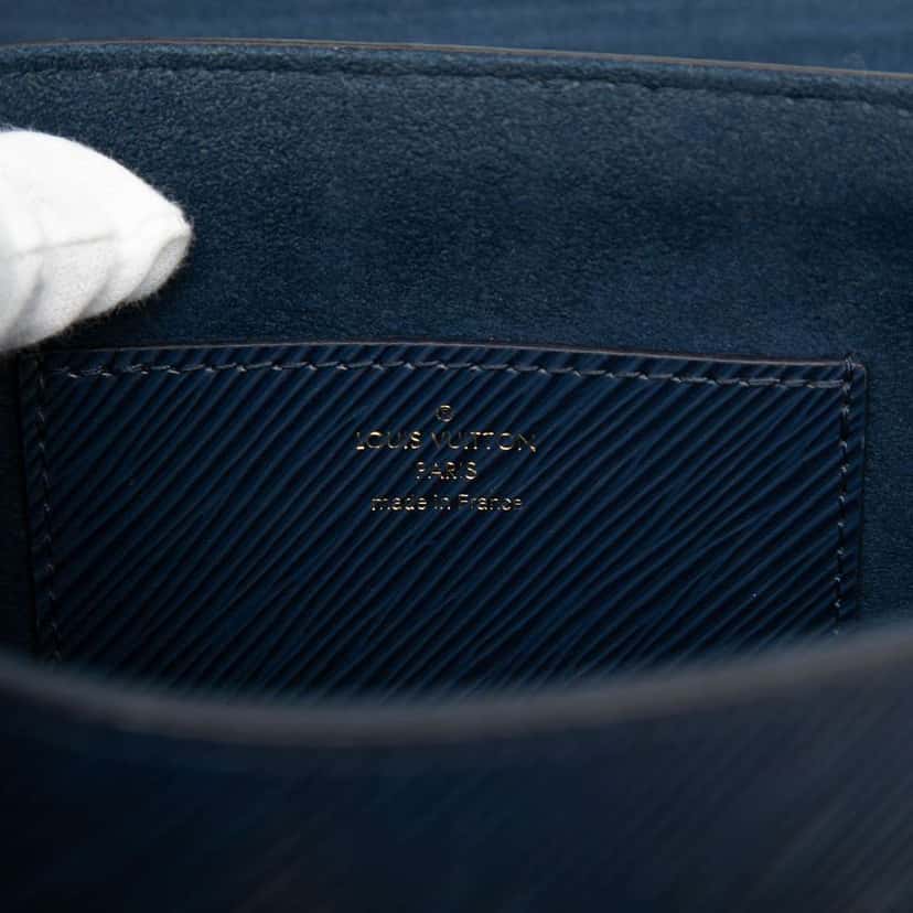 Louis Vuitton Epi Twist MM Blue Leather Very good condition - Box View