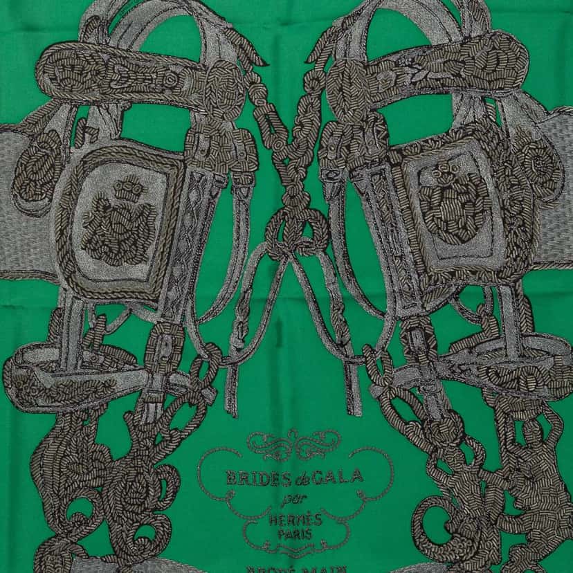 Hermès Brides De Gala Brode Main Silk Scarf 90 Green Silk Very good condition - Model View
