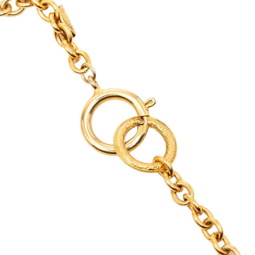 Chanel CC Gold Plated Coin Chain Long Necklace Gold Metal Very good condition - Model View
