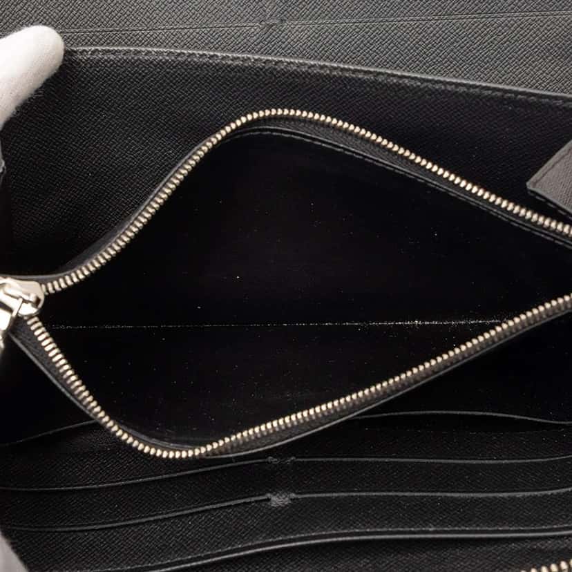 Louis Vuitton Epi Zippy Long Wallet Black Leather Very good condition - Model View