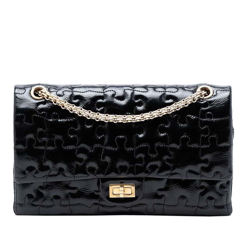 Chanel Reissue 2.55 Crackled Patent Puzzle Double Flap 226 Black Leather Very good condition - Front View