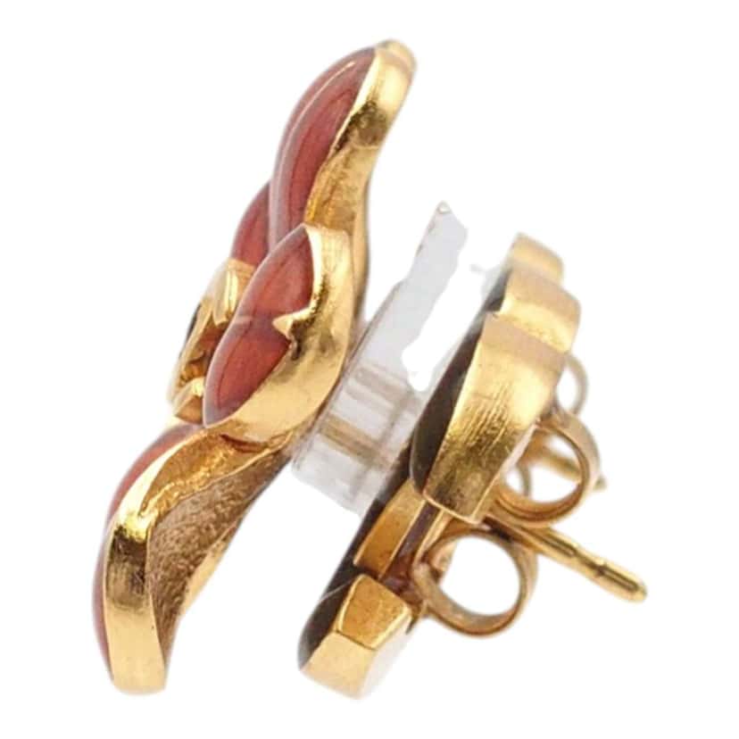 Chanel Gold Plated and Resin CC Flower Push Back Earrings Red Very good condition - Inside View