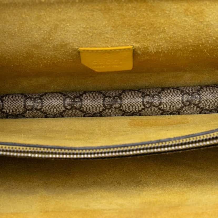 Gucci Medium GG Supreme Embroidered Crystal Bow Dionysus Shoulder Bag Beige Canvas Very good condition - Model View