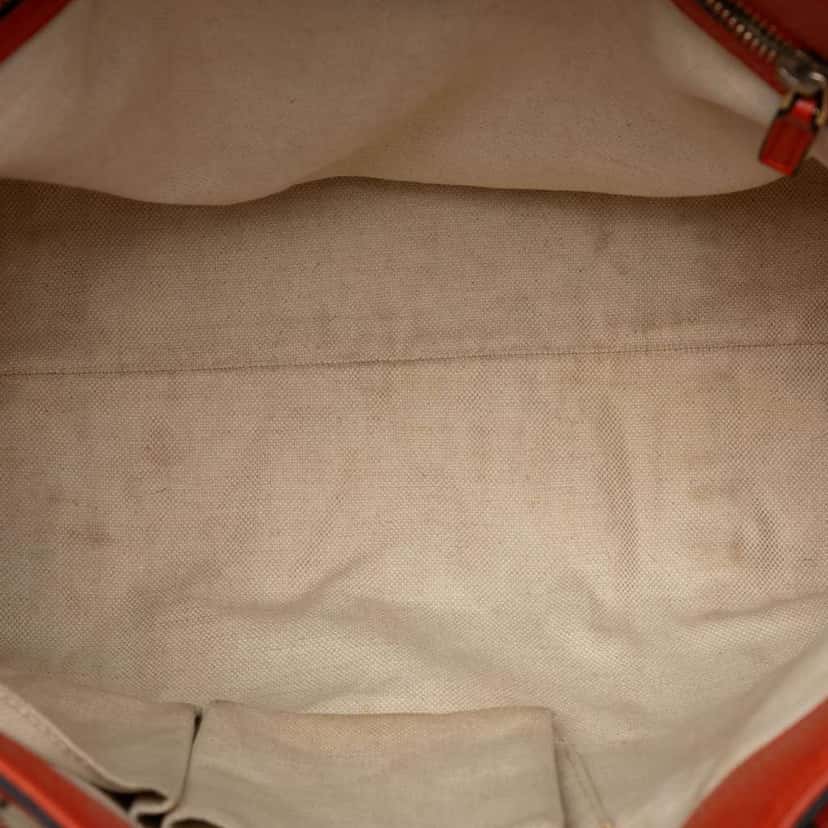 Gucci GG Canvas Miss GG Tote Beige Very good condition - Model View