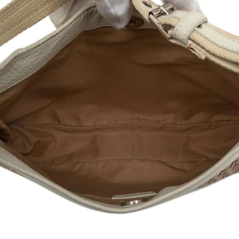 Dior Diorissimo Trotter Canvas Street Chic Shoulder Bag Beige Very good condition - Model View
