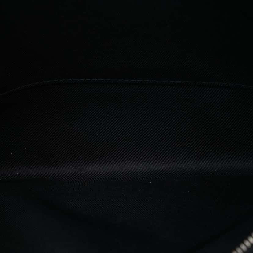 Louis Vuitton Monogram Eclipse Discovery Pochette GM Black Very good condition - Model View