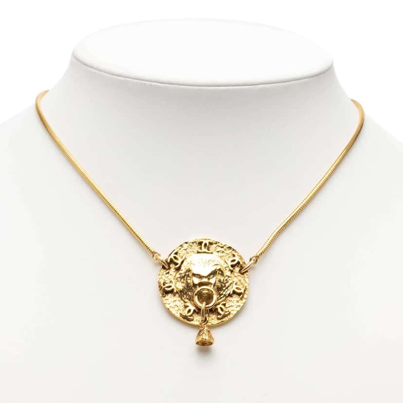Chanel Gold Plated Lion Motif Medallion Pendant Necklace Gold Metal Very good condition - Box View