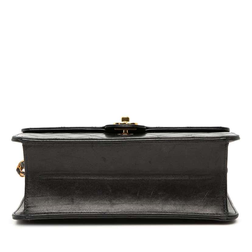 Chanel Small CC Quilted Lambskin Single Flap Black Leather Very good condition - Inside View