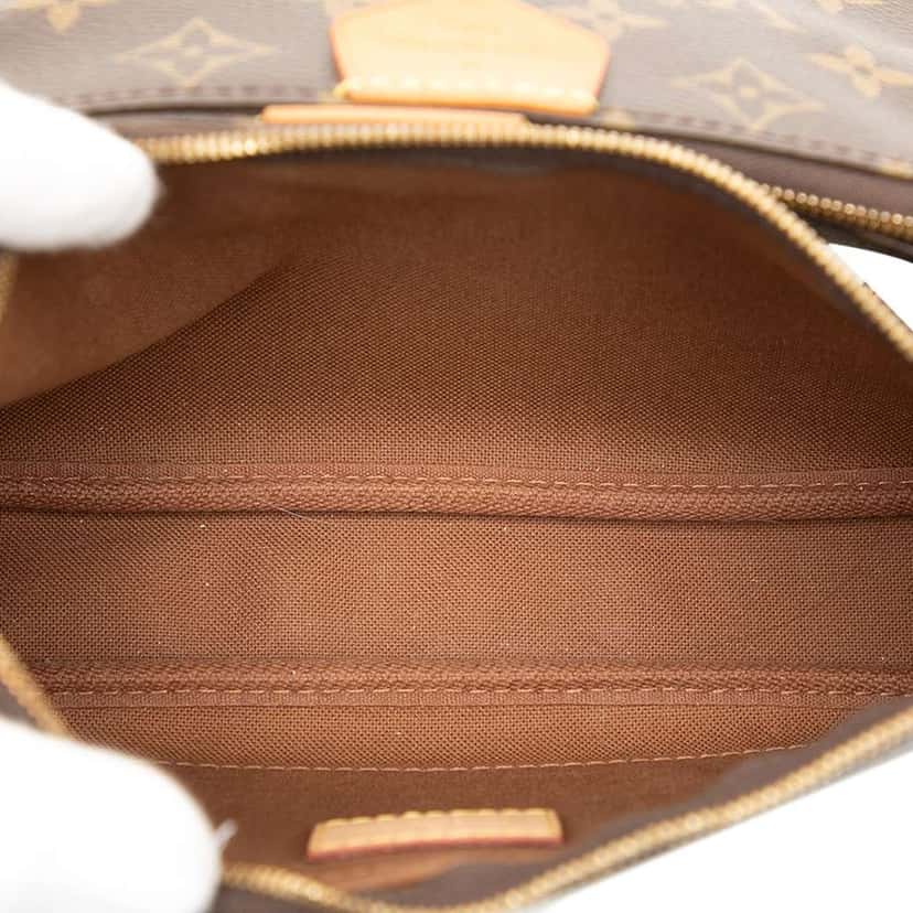 Louis Vuitton Monogram Multi Pochette Accessoires Brown Very good condition - Model View