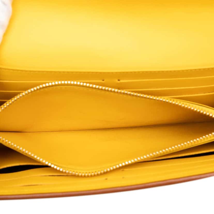 Louis Vuitton Monogram Canvas Portefeuille Capucines Long Wallet Yellow Canvas Very good condition - Model View