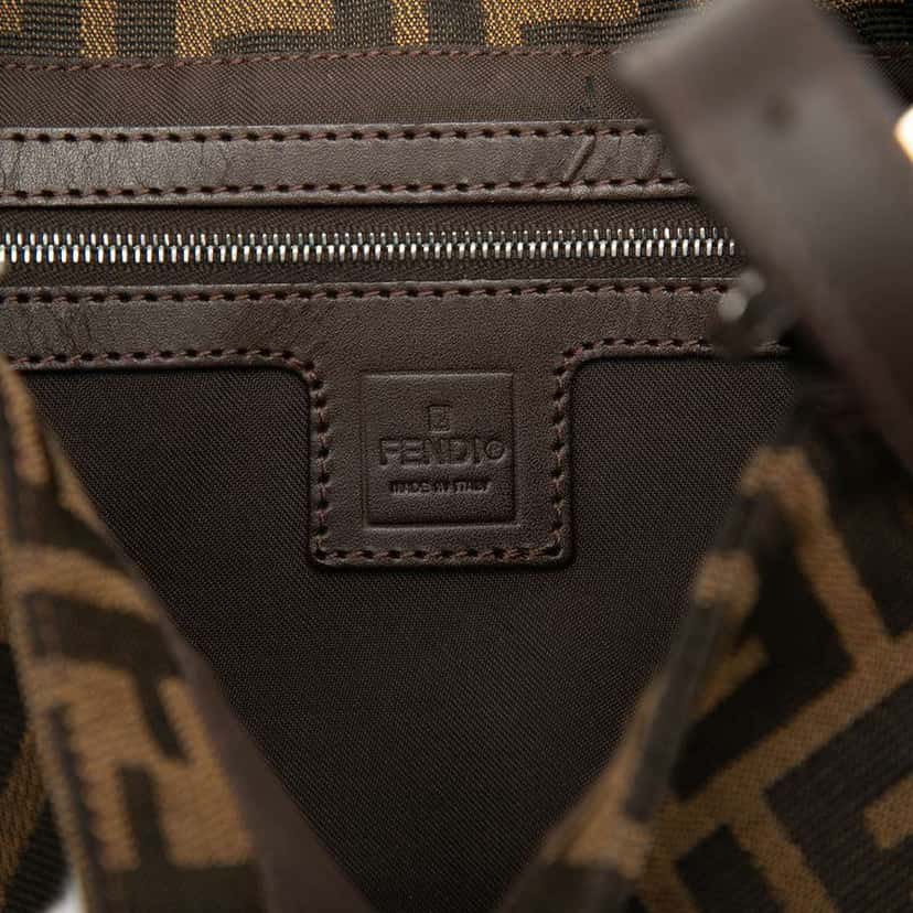 Fendi Zucca Canvas Shoulder Bag Brown Canvas Very good condition - Box View