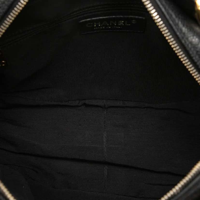 Chanel Petite Caviar Timeless Tote Black Leather Very good condition - Model View