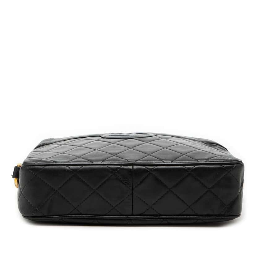 Chanel CC Quilted Lambskin Tassel Camera Bag Black Leather Very good condition - Inside View