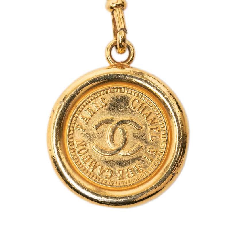 Chanel CC Gold Plated 31 Rue Cambon Medallion Chain Belt Gold Metal Very good condition - Back View