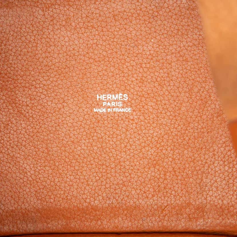 Hermès Clemence Picotin 18 Orange Leather Very good condition - Box View