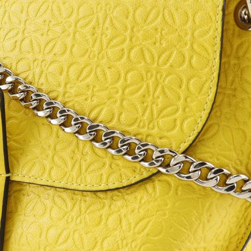 Loewe Leather Repeat Anagram Avenue Crossbody Yellow Leather Very good condition - Box View