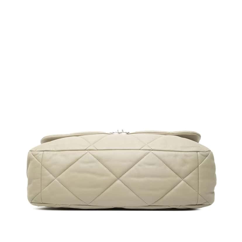 Chanel Maxi Lambskin 19 Flap Grey Leather Very good condition - Inside View