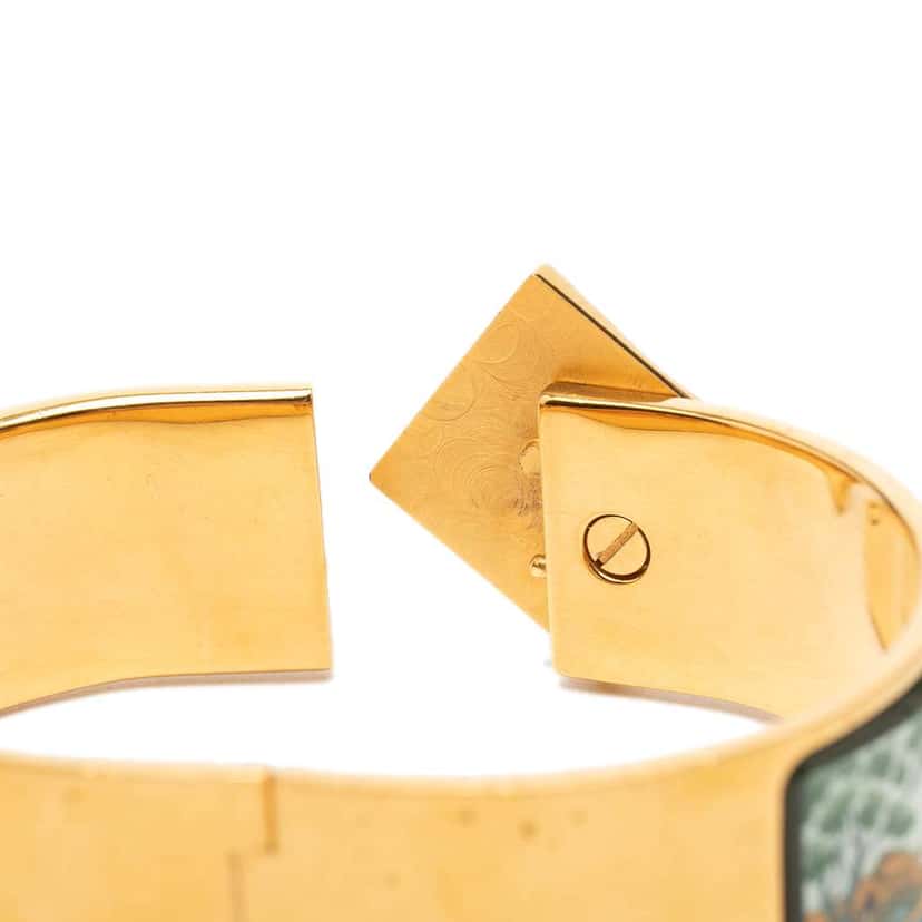 Hermès Wide Enamel Safari Loquet Bracelet PM White Very good condition - Box View