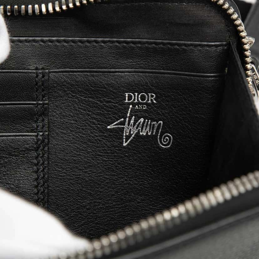 Dior Shawn Stussy Grained Calfskin Double Zip Pouch with Strap Black Leather Very good condition - Box View