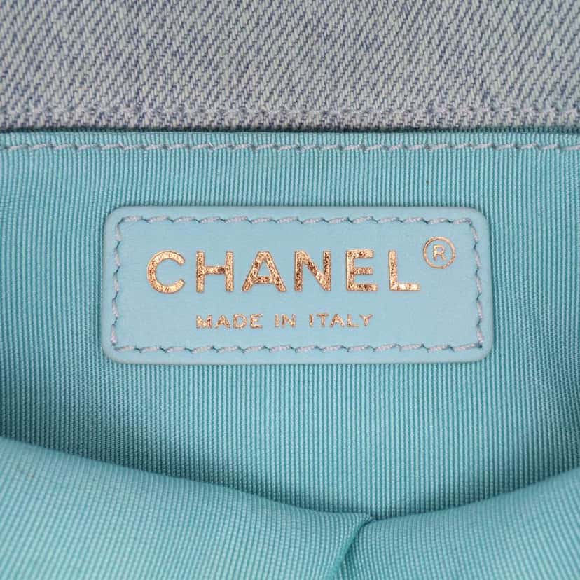 Chanel Mini CC Quilted Denim Messenger Flap Blue Denim Very good condition - Box View