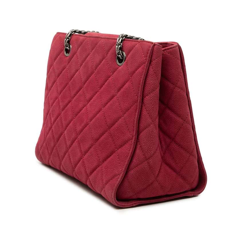 Chanel Quilted Caviar Reissue 2.55 Tote Red Leather Very good condition - Back View