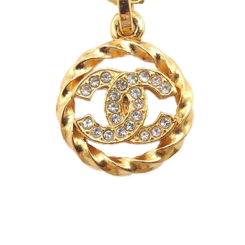 Chanel CC Gold Plated Strass Round Pendant Necklace Gold Metal Very good condition - Front View