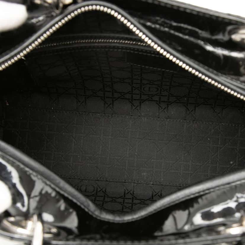 Dior Large Patent Cannage Lady Dior Black Leather Good condition - Model View