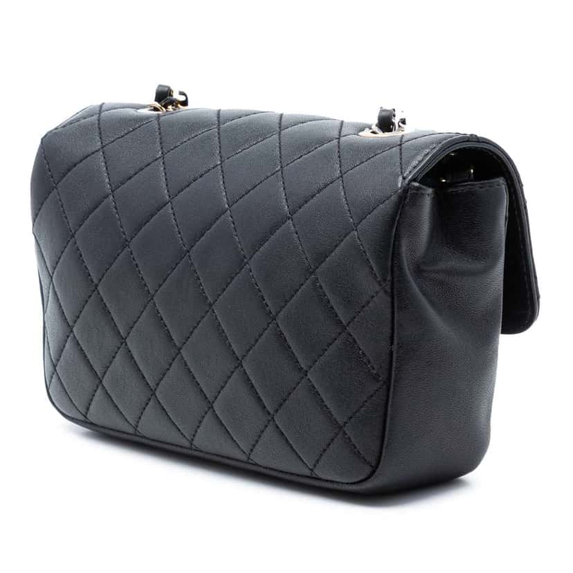Chanel Quilted Lambskin Turn and Lock Flap Black Leather Good condition - Back View