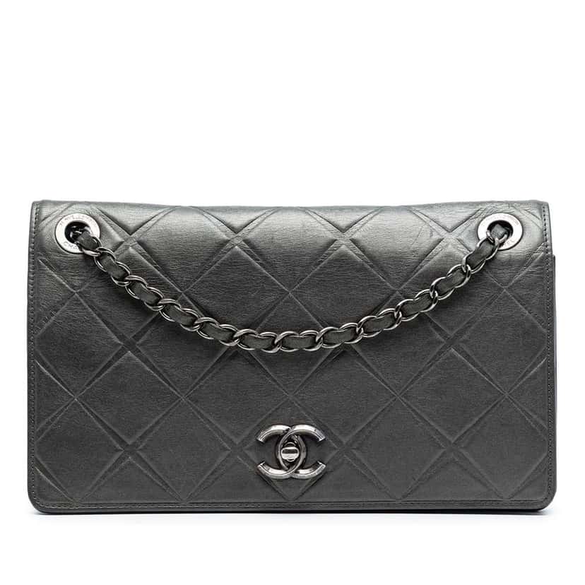 Chanel Medium Embossed Calfskin Propeller Flap Grey Leather Good condition - Front View