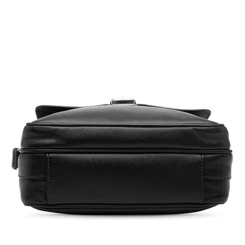 Prada Saffiano Travel Messenger Bag Black Leather Good condition - Inside View