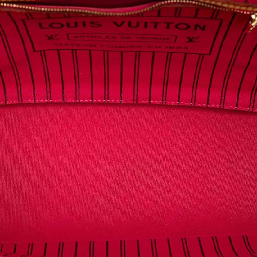 Louis Vuitton Monogram Love Lock Neverfull MM Brown Very good condition - Model View