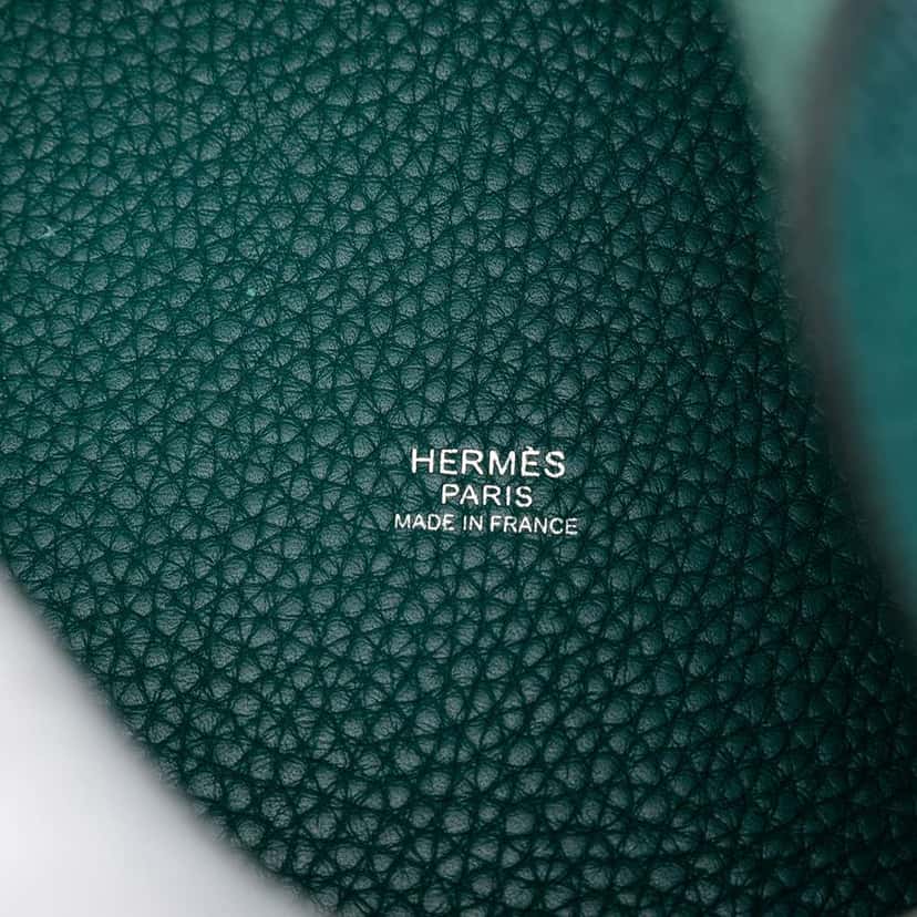 Hermès Clemence Picotin Lock 22 Green Leather Very good condition - Box View