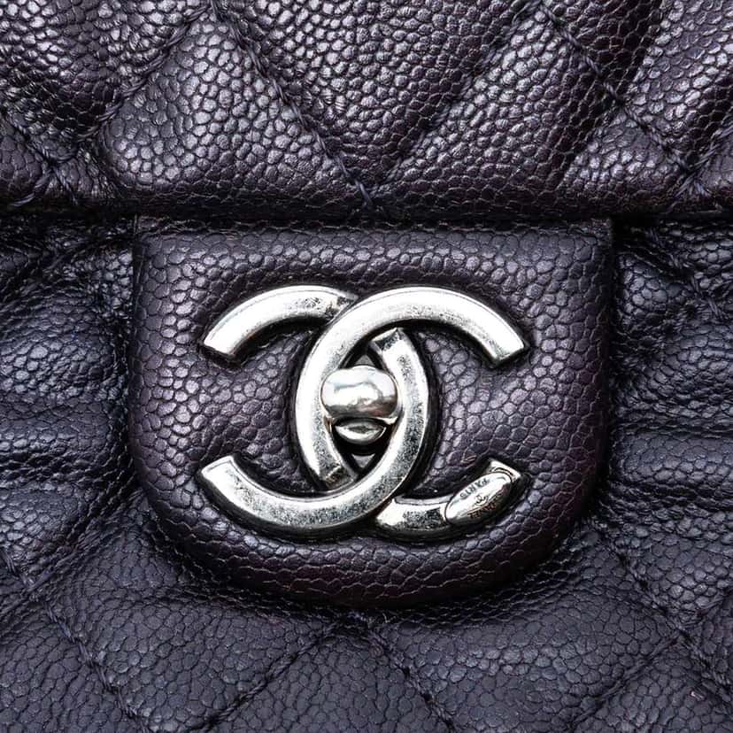 Chanel Jumbo Quilted Iridescent Caviar Easy Flap Grey Leather Very good condition - Box View