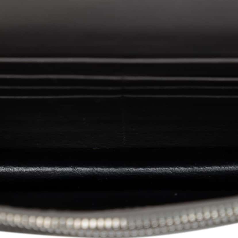 Saint Laurent Croc Embossed Leather Monogram Kate Tassel Wallet on Chain Grey Leather Very good condition - Model View