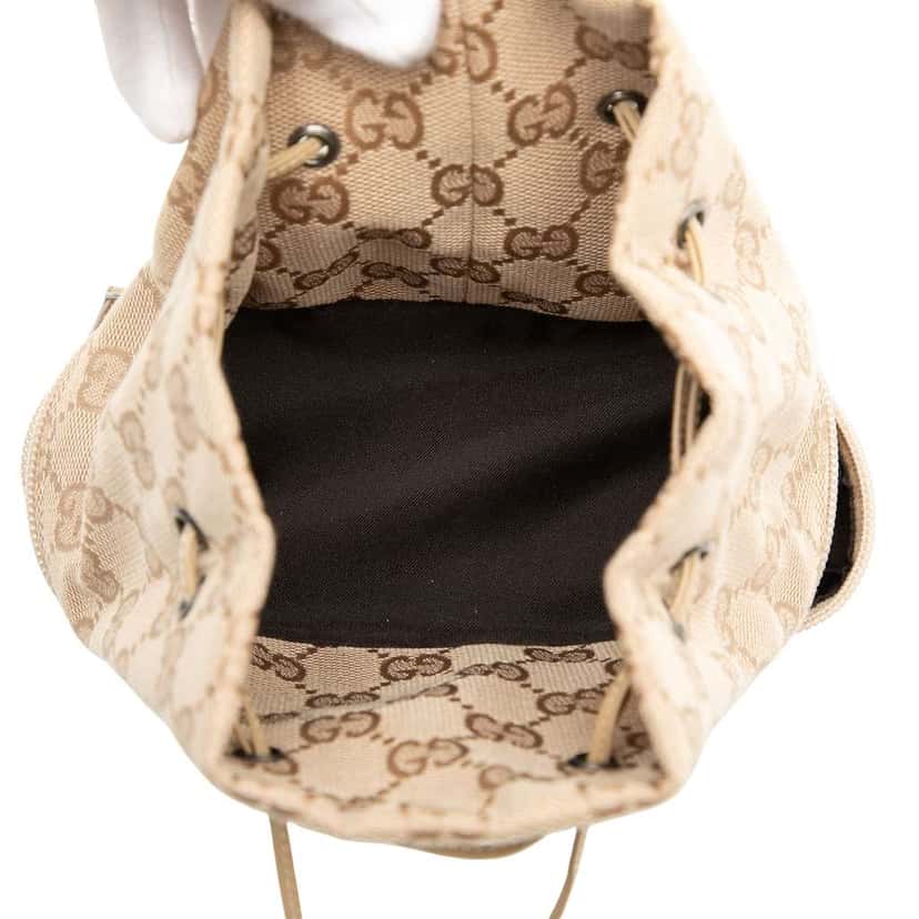 Gucci GG Canvas Drawstring Pouch Beige Canvas Very good condition - Model View