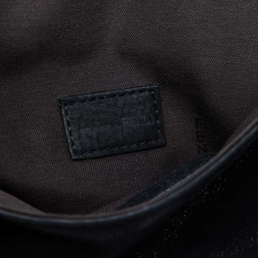 Fendi Nubuck FF Chain Flap Black Leather Very good condition - Box View