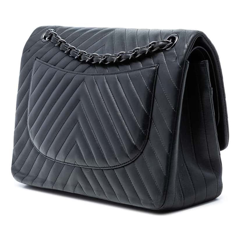 Chanel Jumbo Classic Chevron Lambskin So Black Double Flap Black Leather Very good condition - Back View