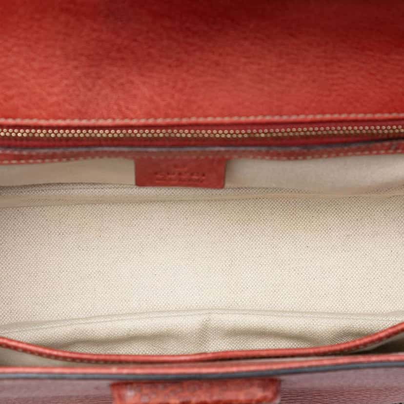 Gucci Medium Leather New Bamboo Satchel Red Leather Very good condition - Model View