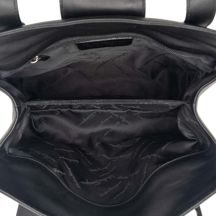 Salvatore Ferragamo Leather Tote Black Leather Very good condition - Model View