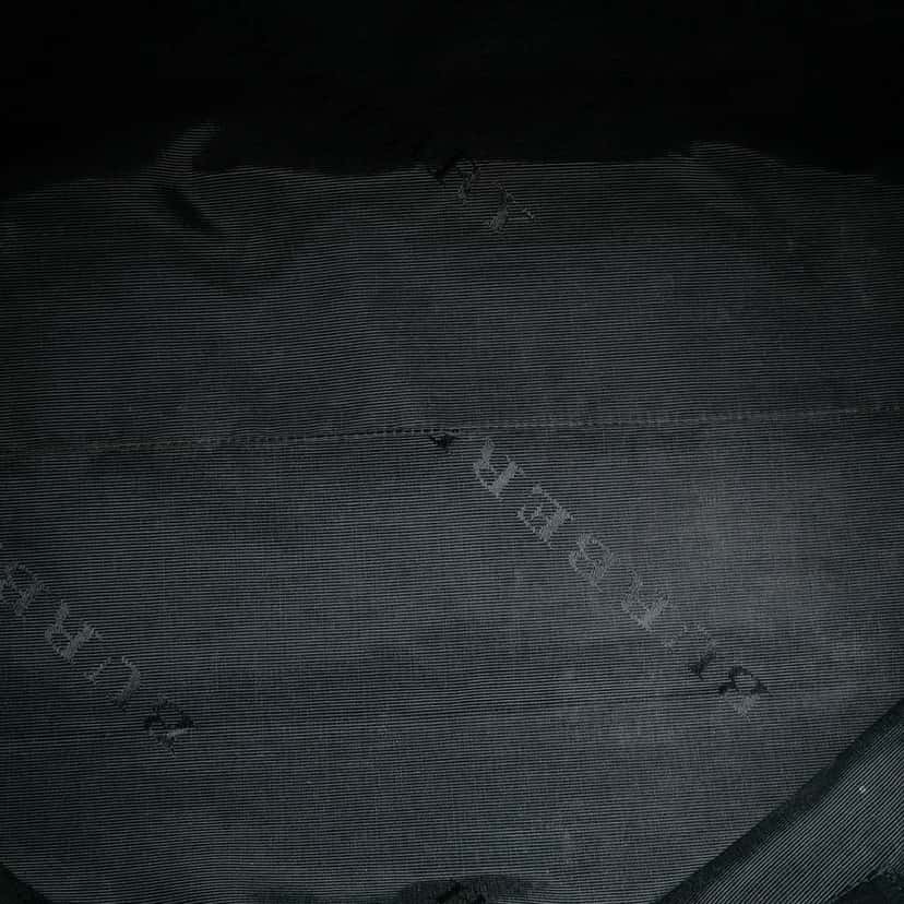 Burberry Small Leather Gladstone Satchel Black Leather Very good condition - Model View