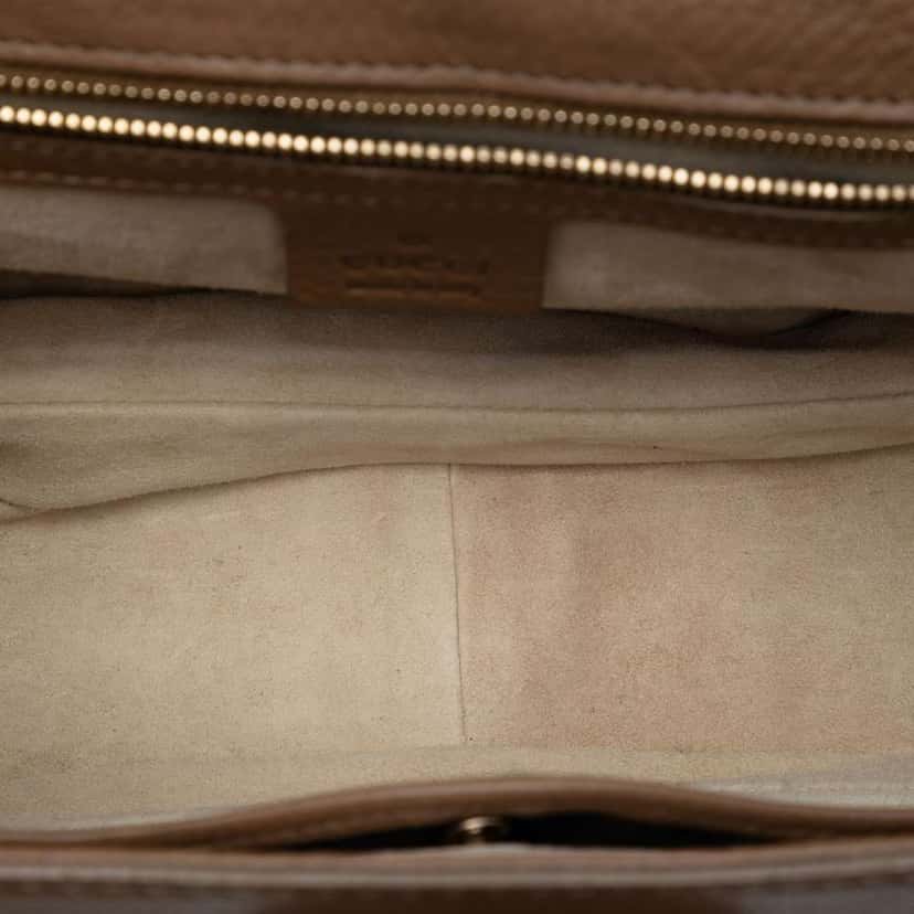 Gucci Medium Calfskin New Bamboo Top Handle Bag Brown Leather Very good condition - Model View