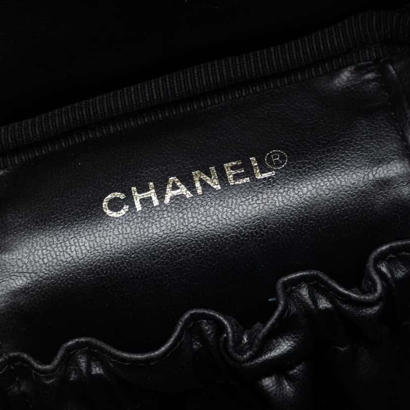 Chanel CC Caviar Vanity Bag Black Leather Very good condition - Box View