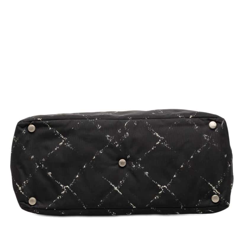 Chanel Old Travel Line Nylon Tote Black Very good condition - Inside View