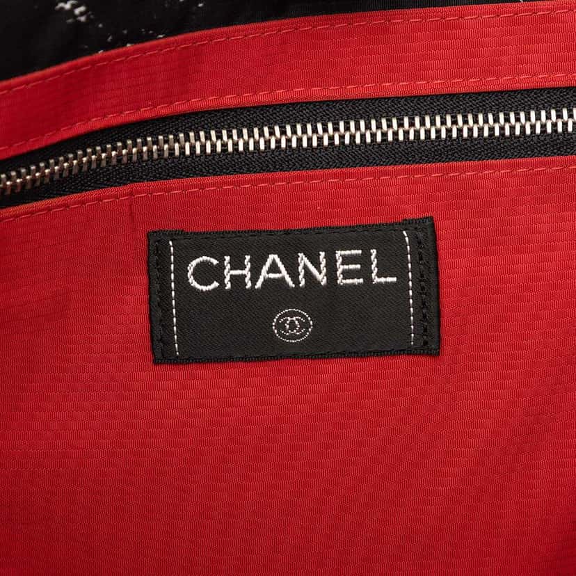 Chanel Old Travel Line Nylon Tote Black Very good condition - Box View