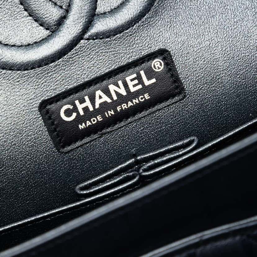 Chanel Medium Classic Lambskin Double Flap Blue Leather Very good condition - Box View