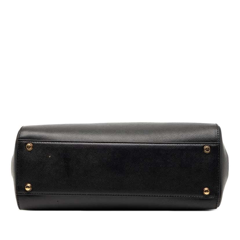 Burberry Leather Handbag Black Leather Very good condition - Inside View