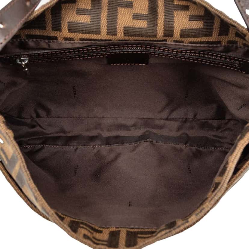 Fendi Zucca Canvas Shoulder Bag Brown Canvas Very good condition - Model View