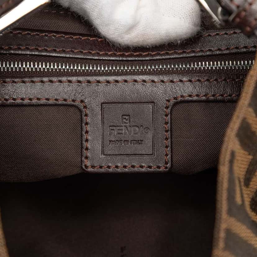 Fendi Zucca Canvas Shoulder Bag Brown Canvas Very good condition - Box View