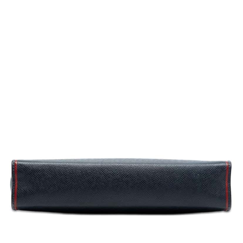 Louis Vuitton Taiga Pochette Voyage MM Blue Leather Very good condition - Inside View